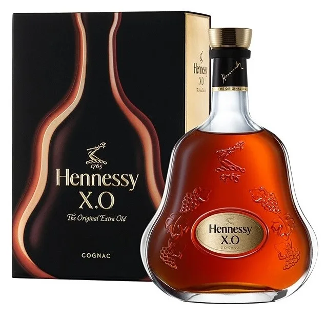 Hennessy XO Cognac 箱入り Коньяк Hennessy XO, gift box, 0.7 л купить в Санкт-Петербурге по