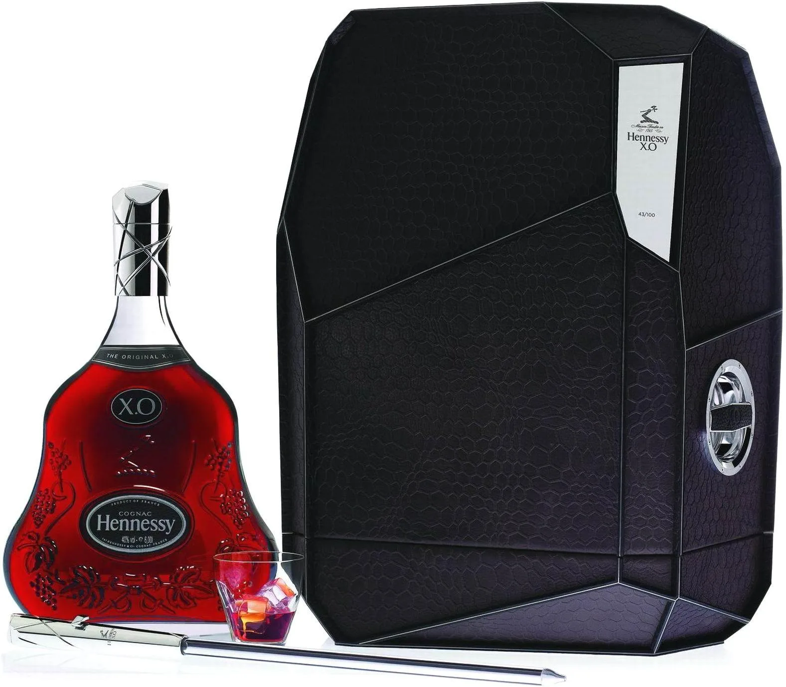 ☑️ Купить Коньяк Hennessy X.O., leather box with 6 glasses and